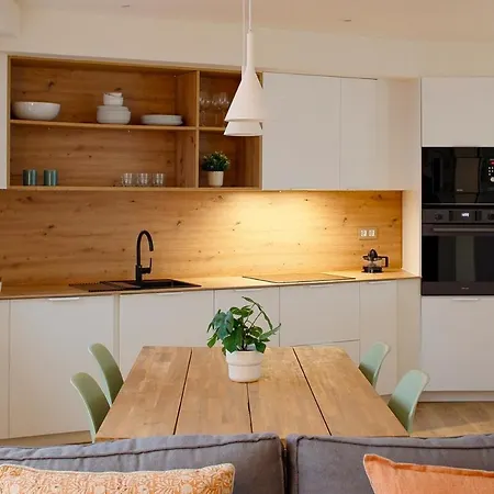 Ayala 653a By R2r Consulting *